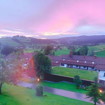 Berg-Juwel Hallenbad Mit Sauna Apartman Missen-Wilhams Kültér fotó